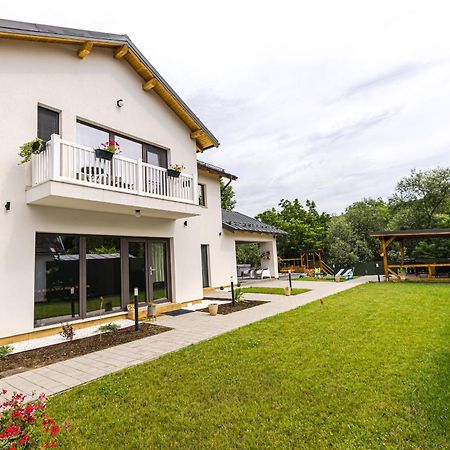 Ioanaguesthouse Torda Kültér fotó